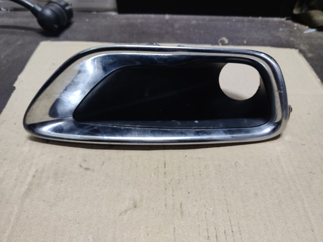 Заглушка противотуманок, левая 68261710AA CHRYSLER