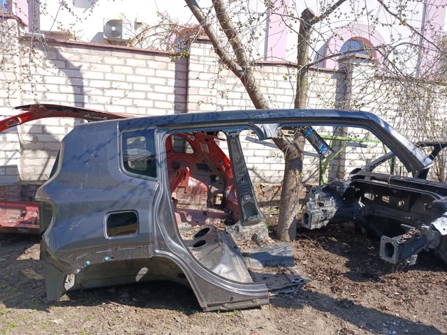 Крыло заднее правое 68263222AA CHRYSLER