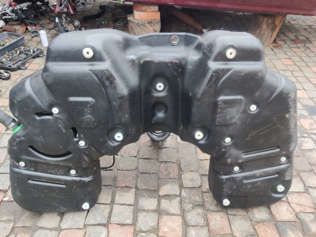 Танк топливный Jeep Grand Cherokee 4