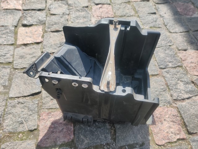 AE8Z10732B купить Черкассы