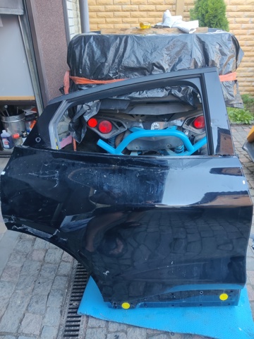 Задняя правая дверь LJ8Z5824630A FORD