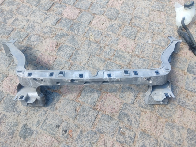Балка под радиатор нижняя LJ9Z16138D FORD