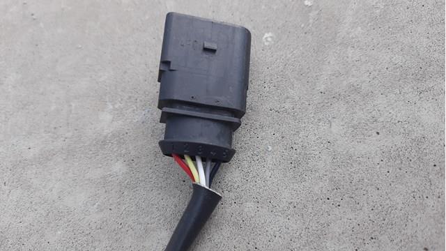 VAG 8R0906262D в наличии Львов