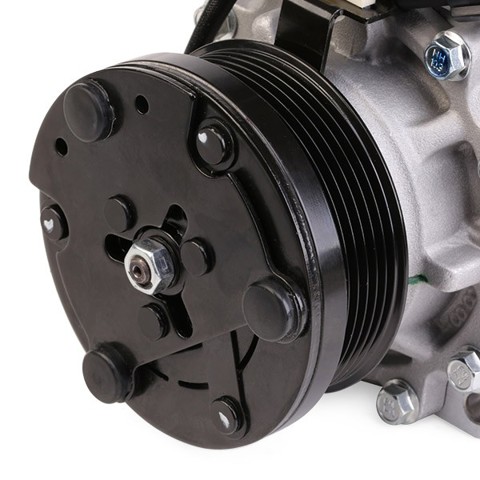 FORD 5007968 Компрессор кондиционера в наличии Каменское