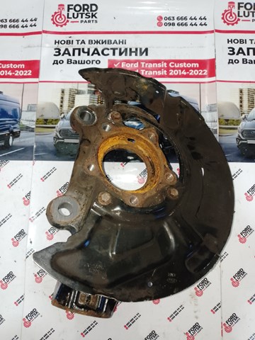 BK213K185AC Цапфа (поворотный кулак) передний правый купить Днепр