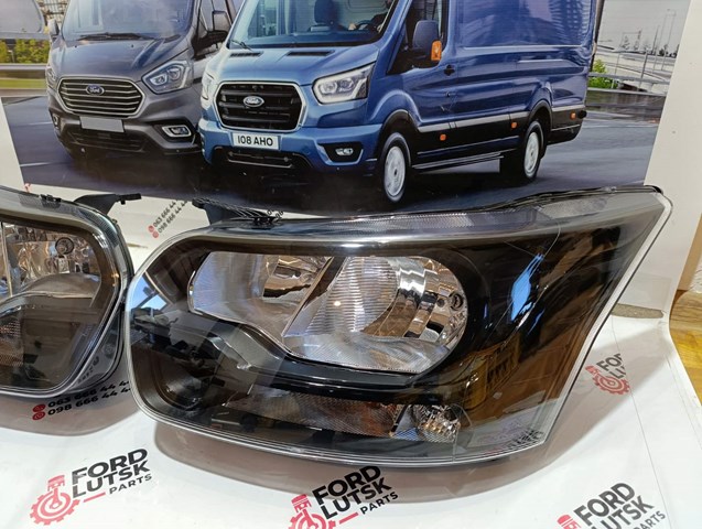 GK3113W030BC FORD Левая фара купить в Ирпень