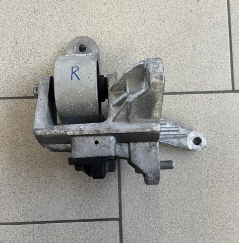 Подушка мотора правая 218A0GI000 HYUNDAI