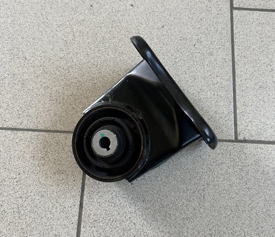 Задняя опора двигателя 218G0GI000 HYUNDAI