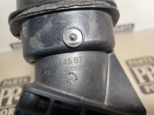 06M145673CB VAG Патрубок интеркулера купить в Одесса