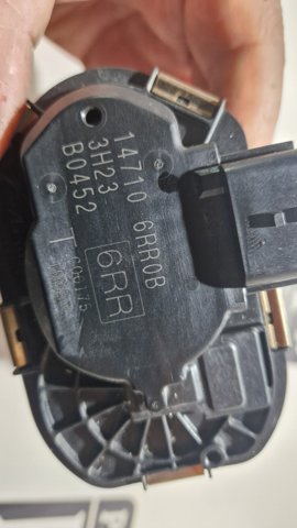 NISSAN 147106RR0B Клапан EGR рециркуляции газов в наличии Киев