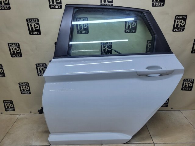Дверь пассажирская задняя левая 17A833055B VAG