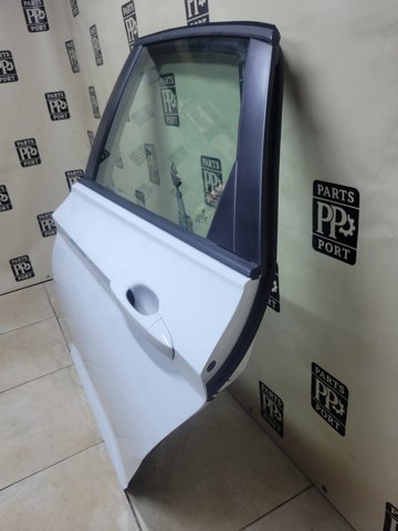 VAG 17A833055B Дверь задняя левая в наличии Винница