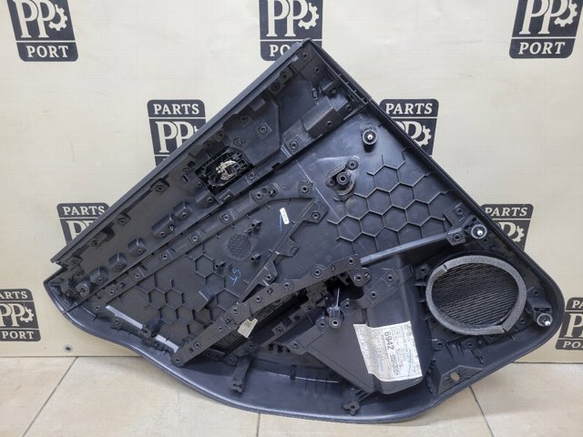 VAG 17A867212D Обшивка (облицовка) внутренняя двери задней правой в наличии Ужгород