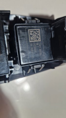Кнопка включения мотора стеклоподъемника задняя 254116RA0B NISSAN