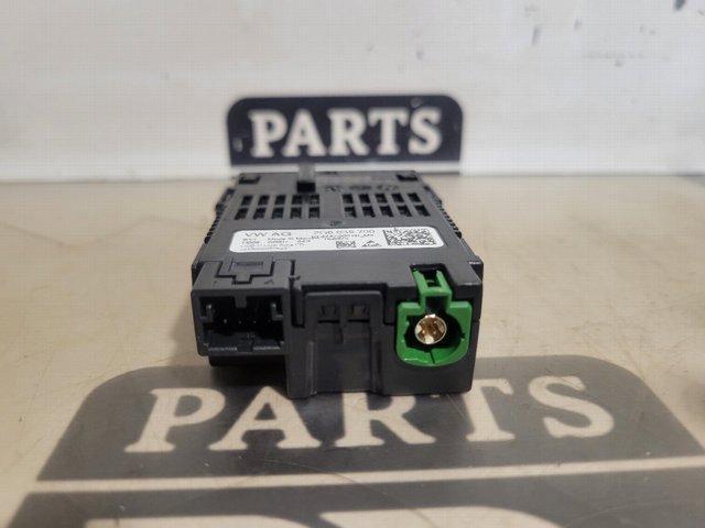 VAG 2G6035700 USB-разветвитель в наличии Николаев