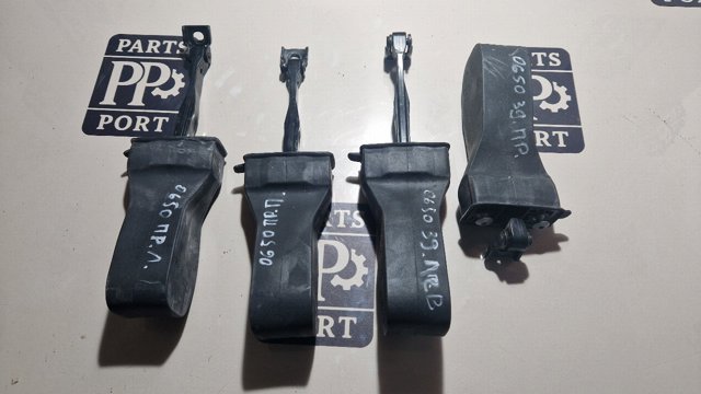 Ограничитель открывания задней двери 3CN839249 VAG