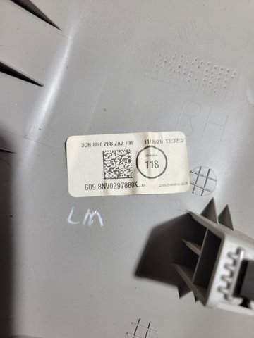 Обшивка стойки кузова внутренняя, задняя правая 3CN867288ZA2 VAG