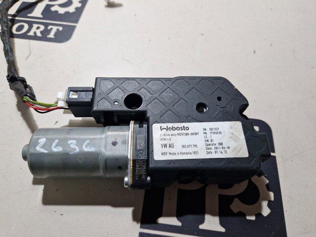 Мотор привода люка 3G5877795 VAG