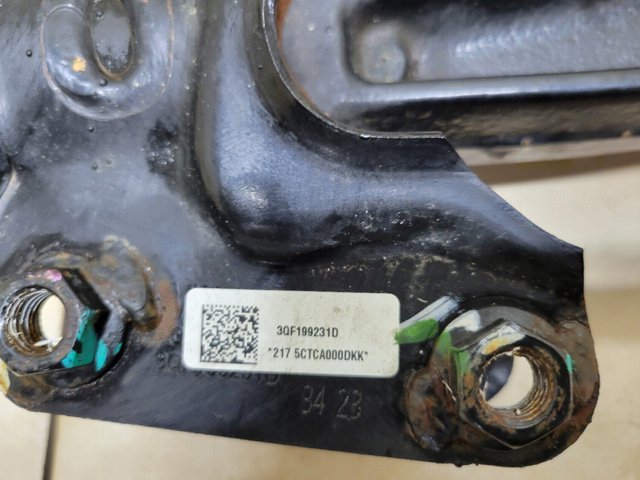 3QF199231D VAG Кронштейн крепления переднего рычага задний купить в Ровно