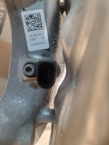 VAG 4K0505432C Цапфа задняя правая в наличии Черновцы