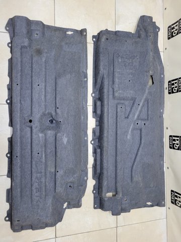 Защита днища, левая 5370C411 MITSUBISHI