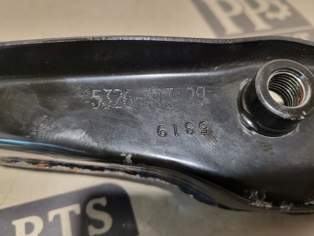 NISSAN 551A06RR0B Рычаг задней подвески нижний правый в наличии Украина