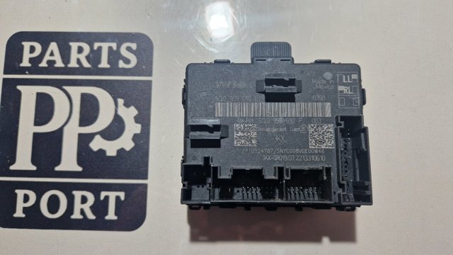Блок комфорта передней двери 5Q0959592L VAG
