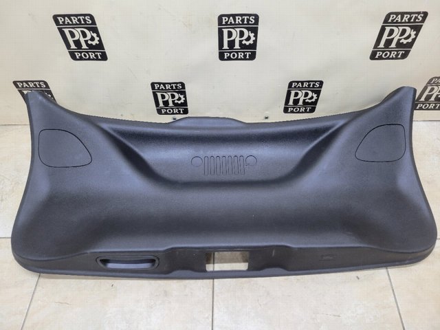 Облицовка ляды 5UN06DX9AC CHRYSLER