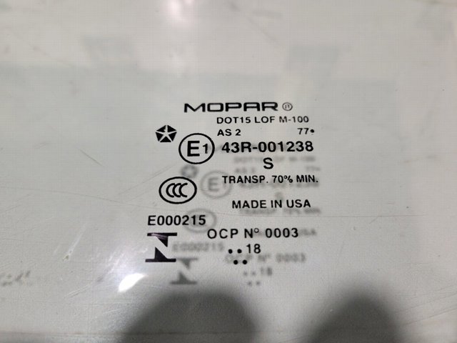 CHRYSLER 68104584AB Стекло двери передней правой в наличии Черновцы