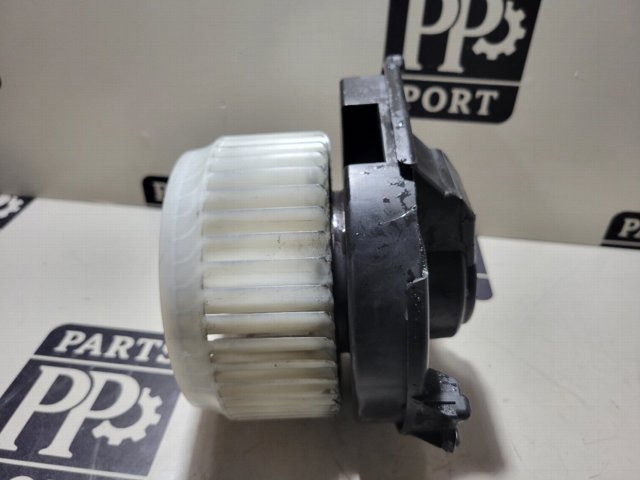 68223053AC CHRYSLER Вентилятор печки купить в Одесса