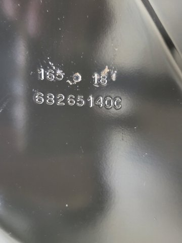 CHRYSLER 68265140AC Защита днища, средняя часть в наличии Одесса