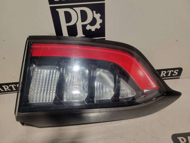 CHRYSLER 68275964AF Фонарь задний правый внутренний в наличии Черновцы