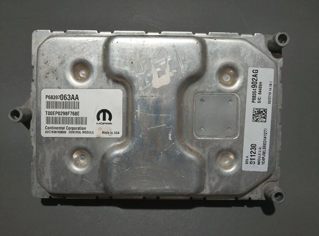 Электронный блок управления двигателем 68397063AA CHRYSLER