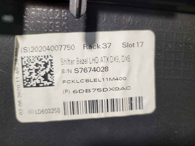 6DB75DX9AC CHRYSLER Накладка консоли рычага переключения передач АКПП купить в Кривой Рог
