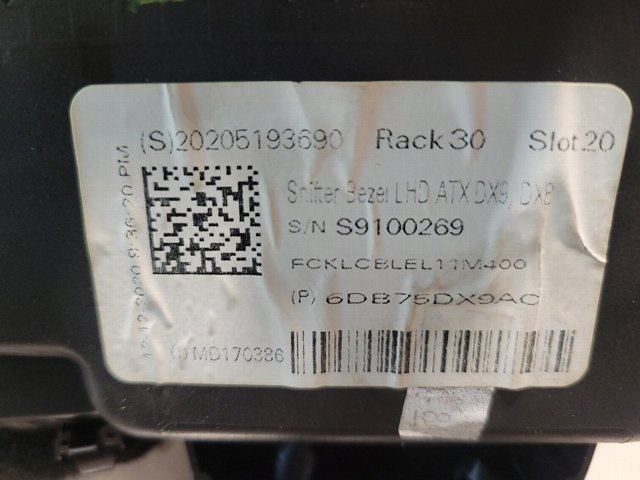CHRYSLER 6DB75DX9AC Накладка консоли рычага переключения передач АКПП в наличии Винница