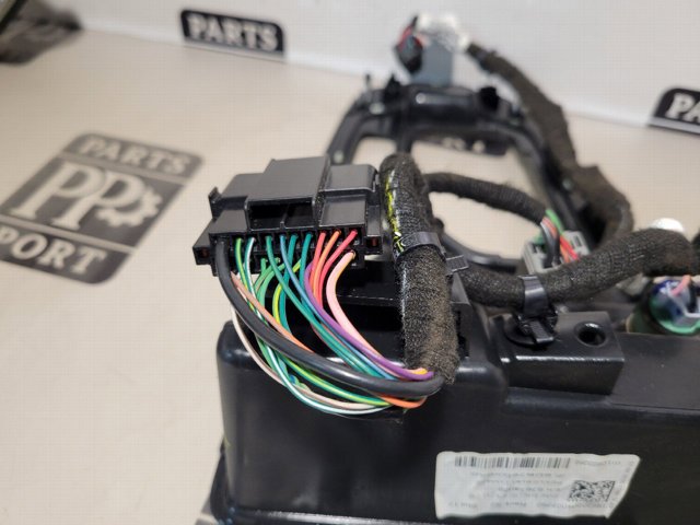 6DB75DX9AC CHRYSLER Накладка консоли рычага переключения передач АКПП купить в Запорожье