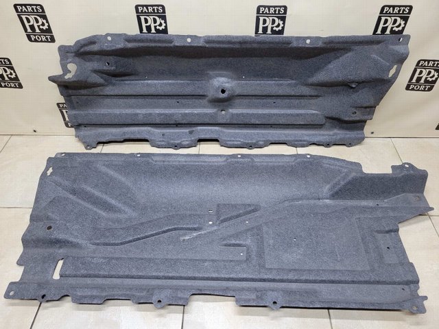 Защита днища, правая 748146RA0A NISSAN