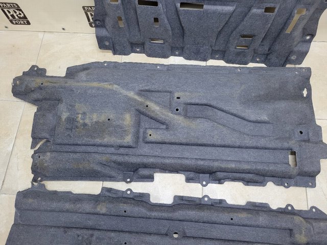 748146RR0A NISSAN Защита днища правая купить в Ирпень