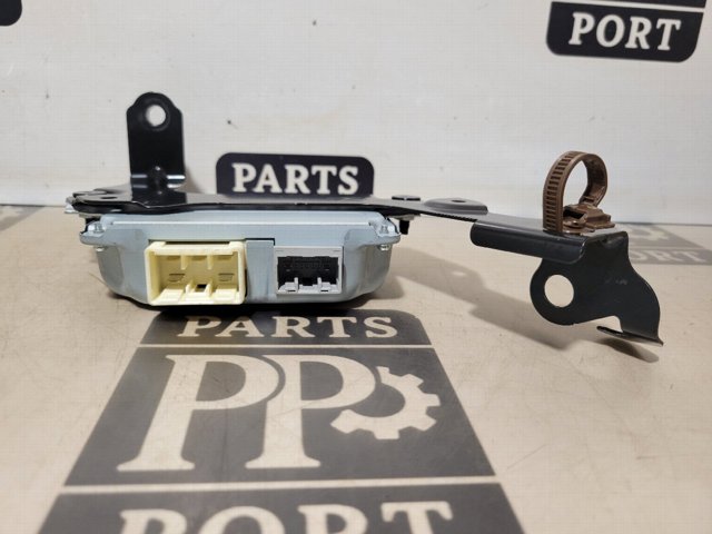 SUBARU 82714FN000 в наличии Запорожье