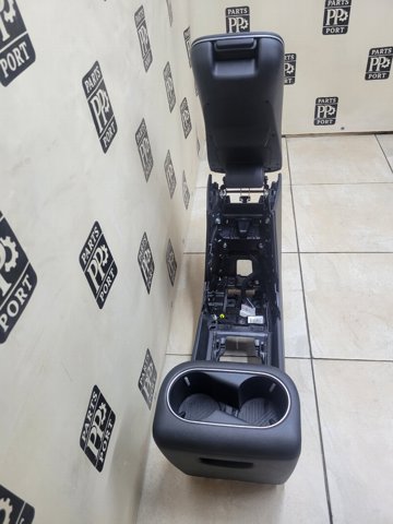 Крышка подлокотника 84660GI000NNB HYUNDAI