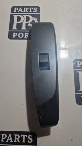 Кнопки заднего стеклоподъемника 848100E040 TOYOTA