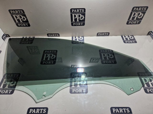 Стекло водительской двери 8W0845201 VAG