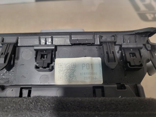 97480GI000LS5 HYUNDAI Решетка вентиляции салона на "торпедо" левая купить в Днепр
