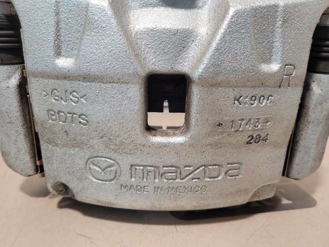 BDYS3398ZB MAZDA Суппорт тормозной передний правый купить в Полтава