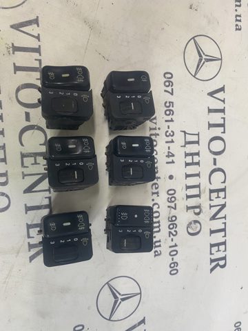 Кнопка (регулятор) корректора фар 0075451524 MERCEDES