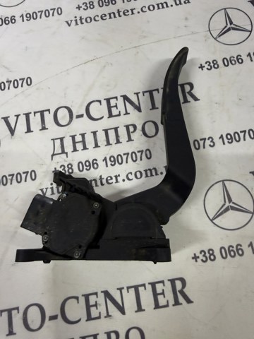 Педаль акселератора 281002335 MERCEDES