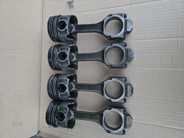 Шатун поршня ДВС 028198401C VAG