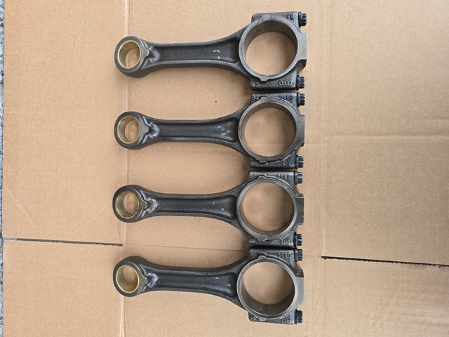 038105401G Шатун поршня двигателя купить Чернигов