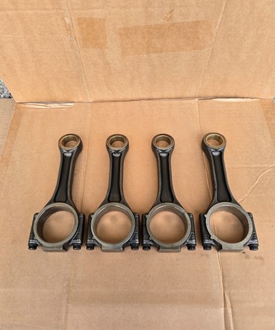 Шатун поршня двигателя 038105401J VAG