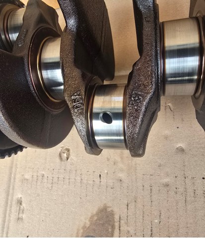 VAG 06A105021 Коленвал двигателя в наличии Кривой Рог